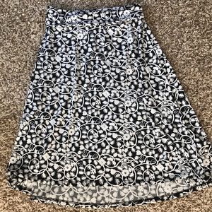 Lularoe Azure knee length Skirt...Super flattering